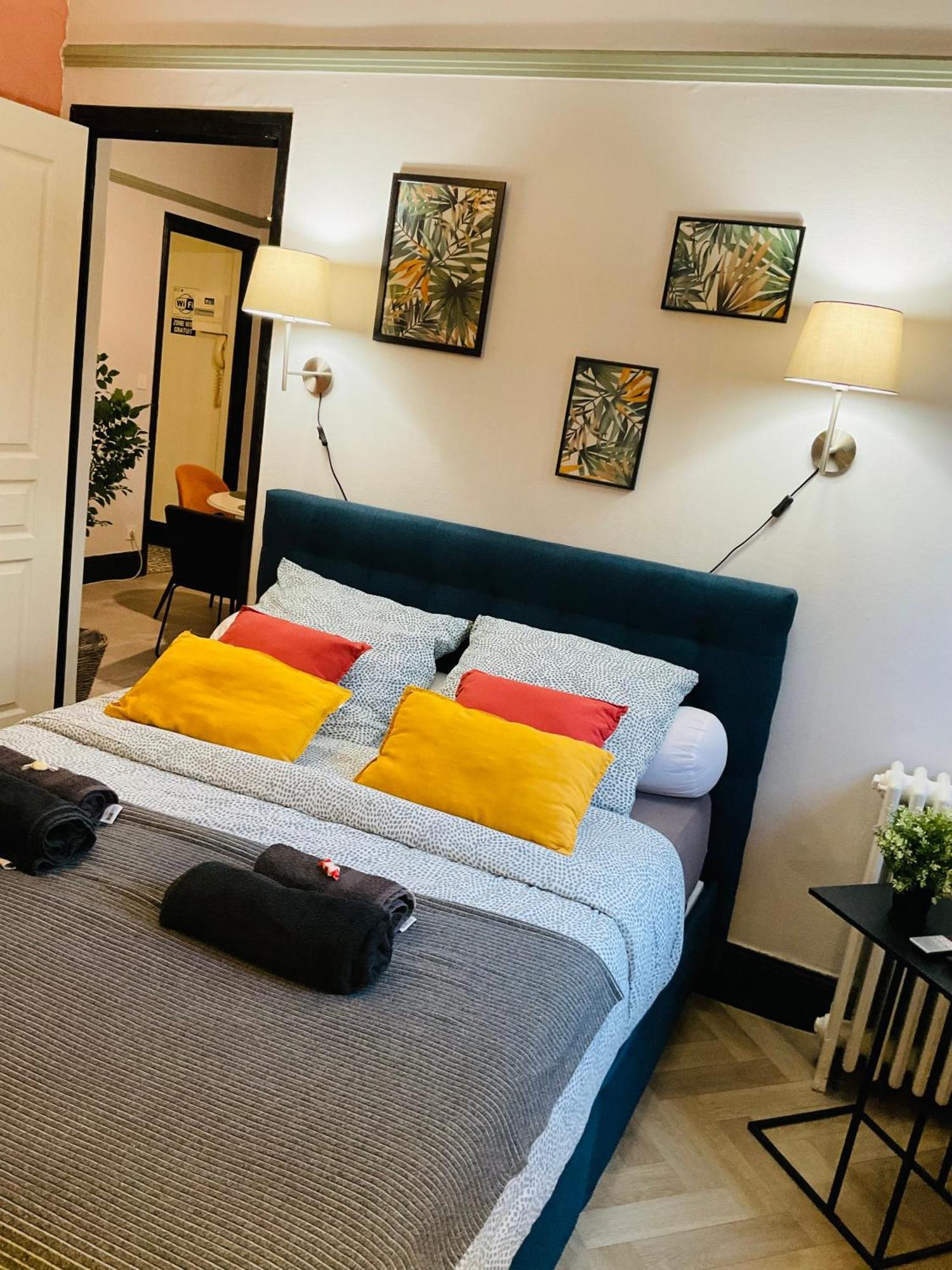 Les Loges du Theatre: Champagne-Central House with Games Epernay Exterior photo
