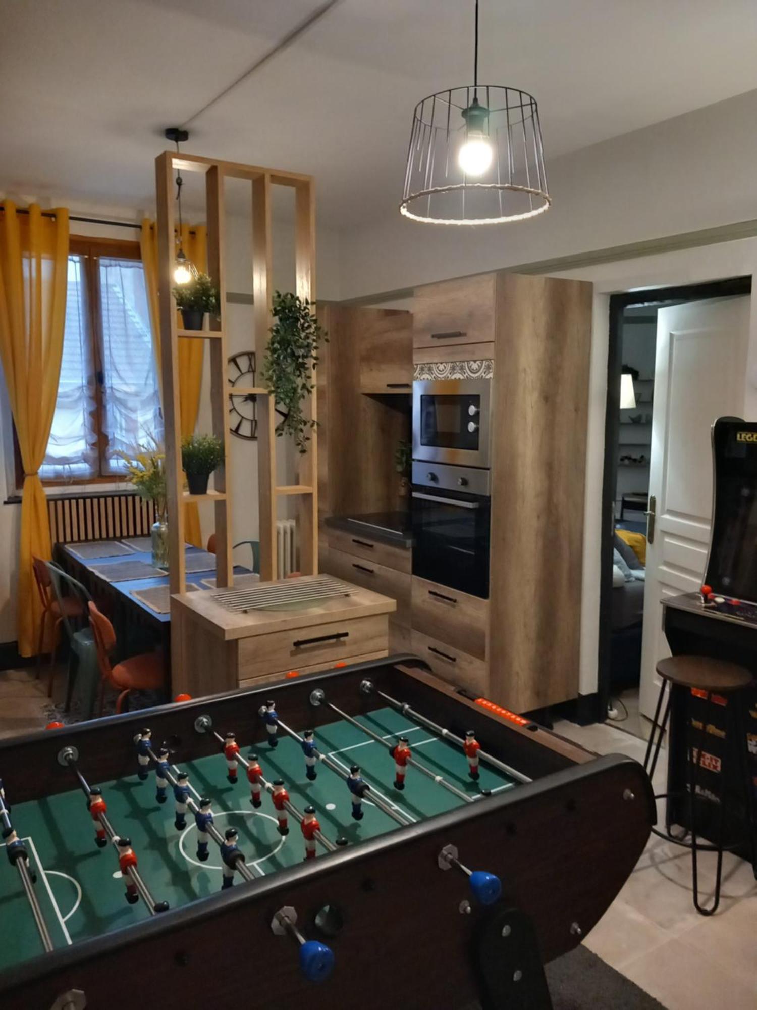 Les Loges du Theatre: Champagne-Central House with Games Epernay Exterior photo